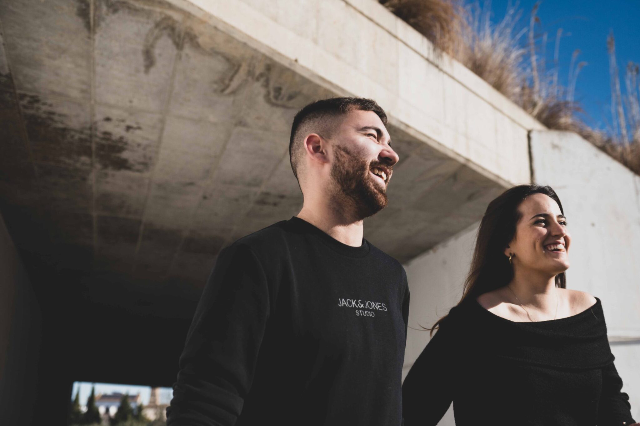 pareja de novios el dia de la preboda en xativa y albaida